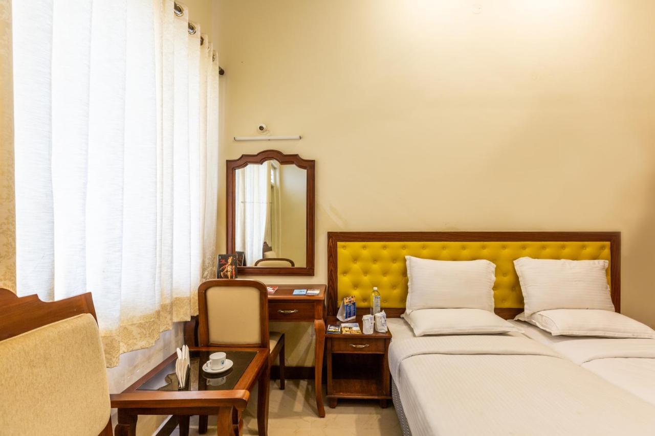 Kstdc Hotel Mayura Biligiri, Br Hills Honganoor Exterior photo