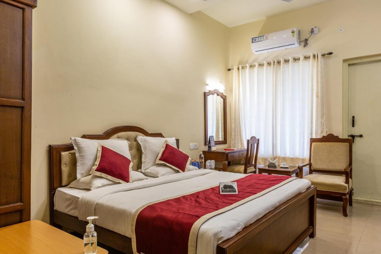 Kstdc Hotel Mayura Biligiri, Br Hills Honganoor Exterior photo
